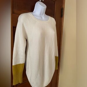 Anthropologie Sweater• Ivory Rebekah Tunic Curved Hem• Color block